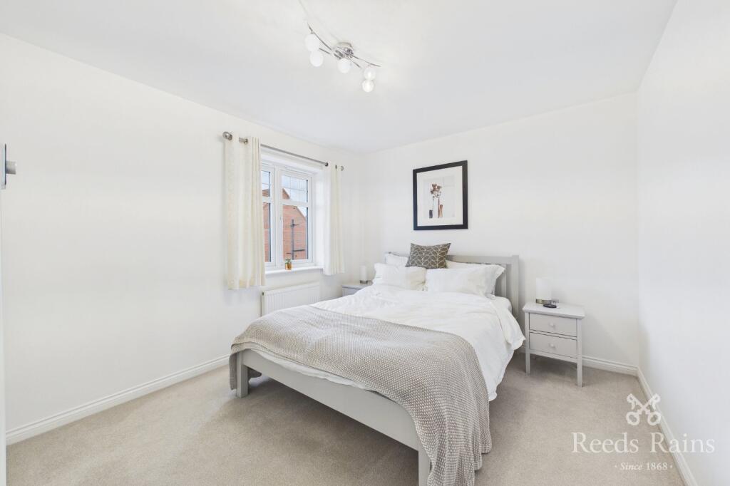 House in Wakefield - View 5