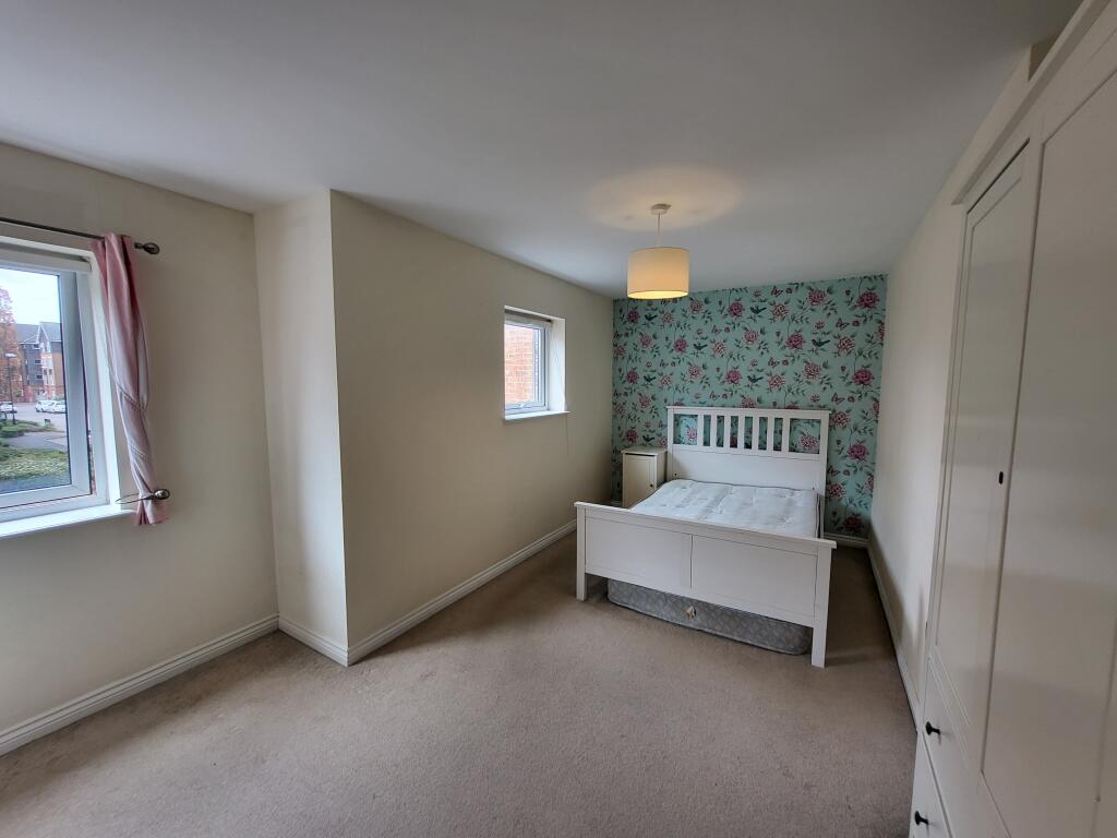 Apartment in Swindon, Okus, South Swindon - More