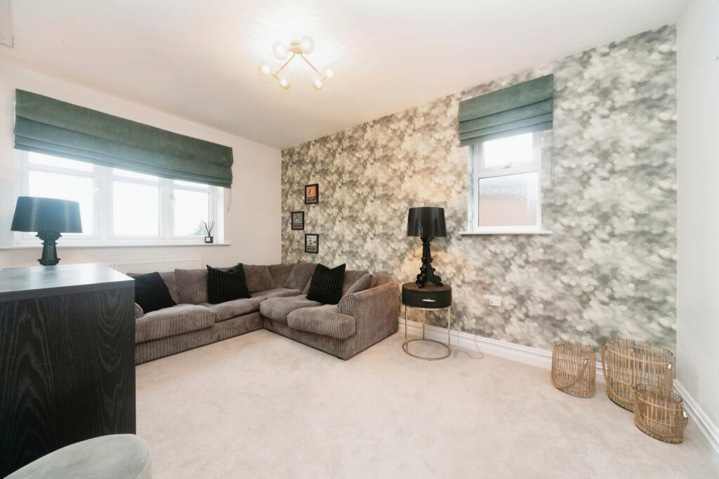 House in Mole Valley, Surrey - View 4