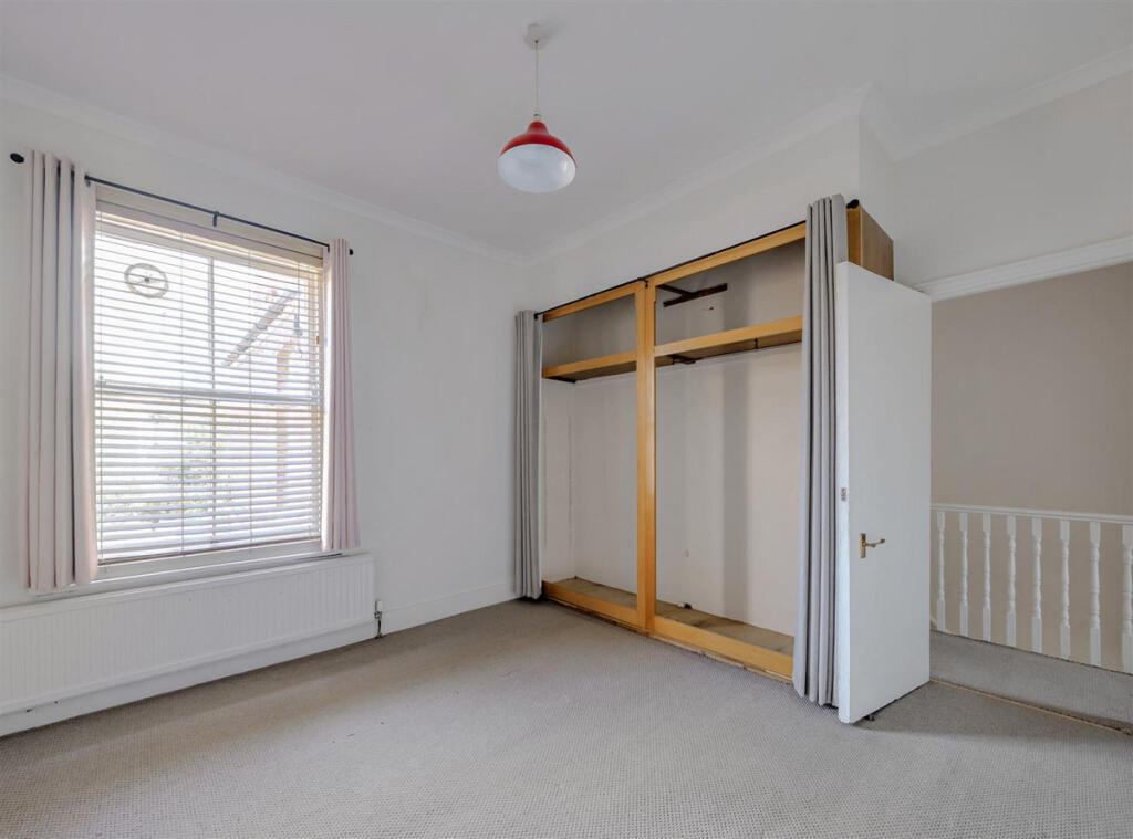 Apartment in London - View 5