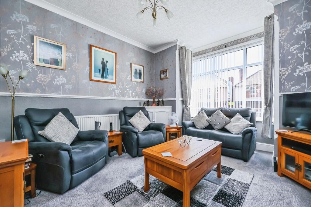 House in Amber Valley, Aldercar and Langley Mill CP - View 6
