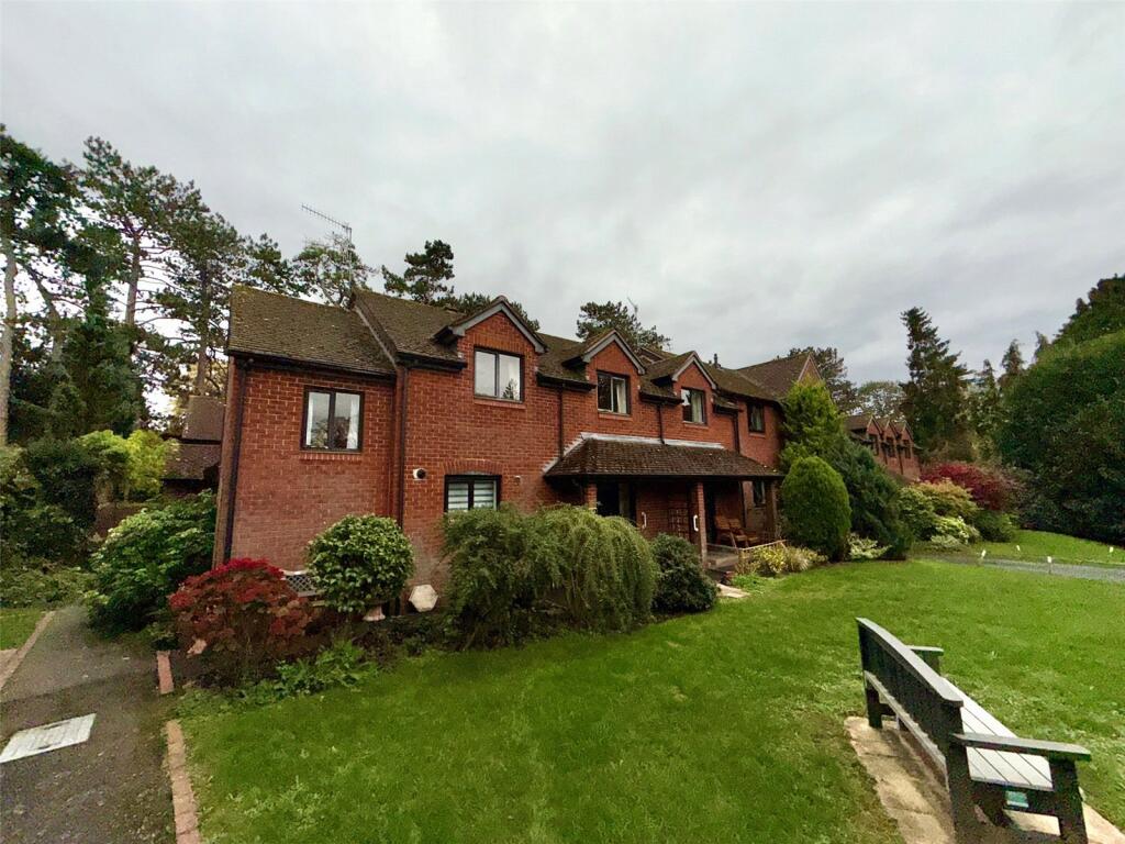 Main image of property: Worcester Road, Droitwich, Worcestershire