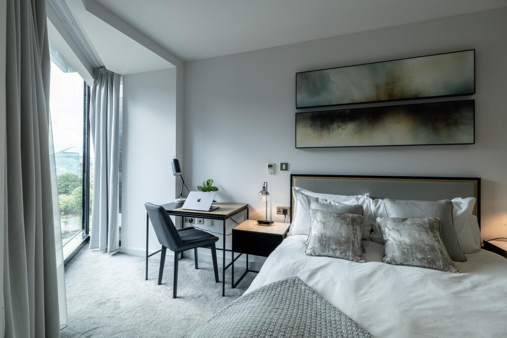Apartment in Manchester - View 5