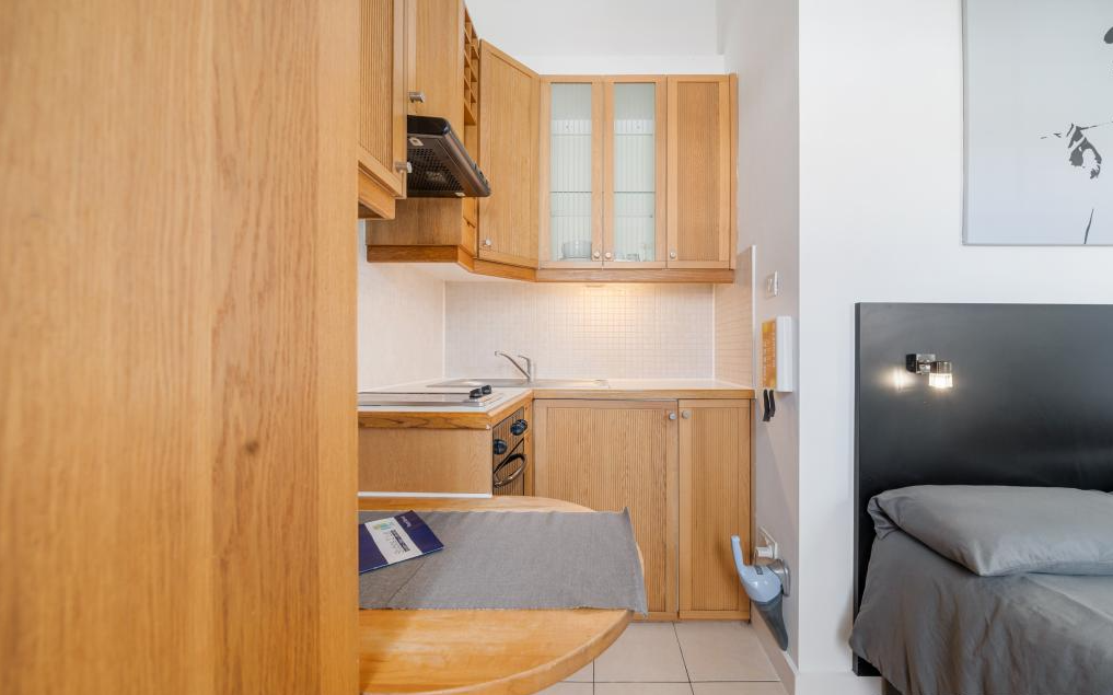 Studio flat for rent