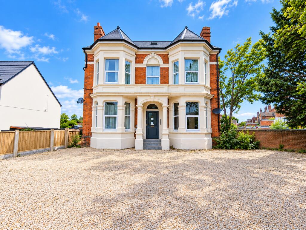 Main image of property: Rainbow Hill, Worcester