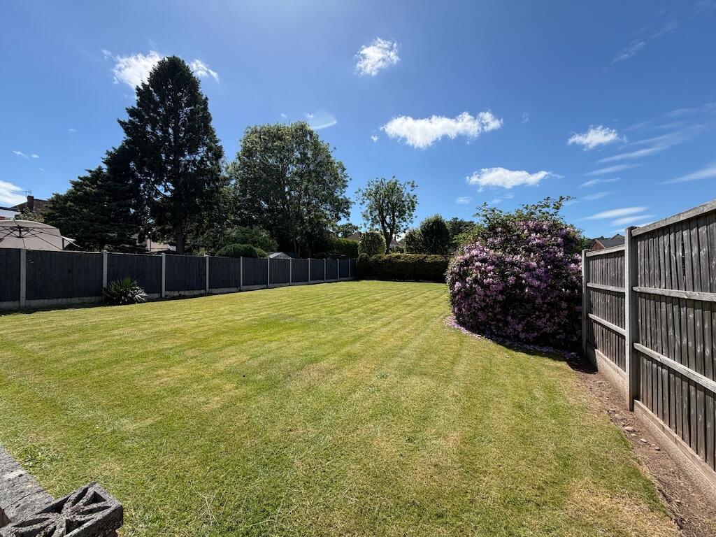 KINGSWINFORD - Ridge Road photo 4