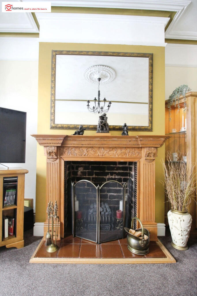 House in Walsall, West Midlands - View 5