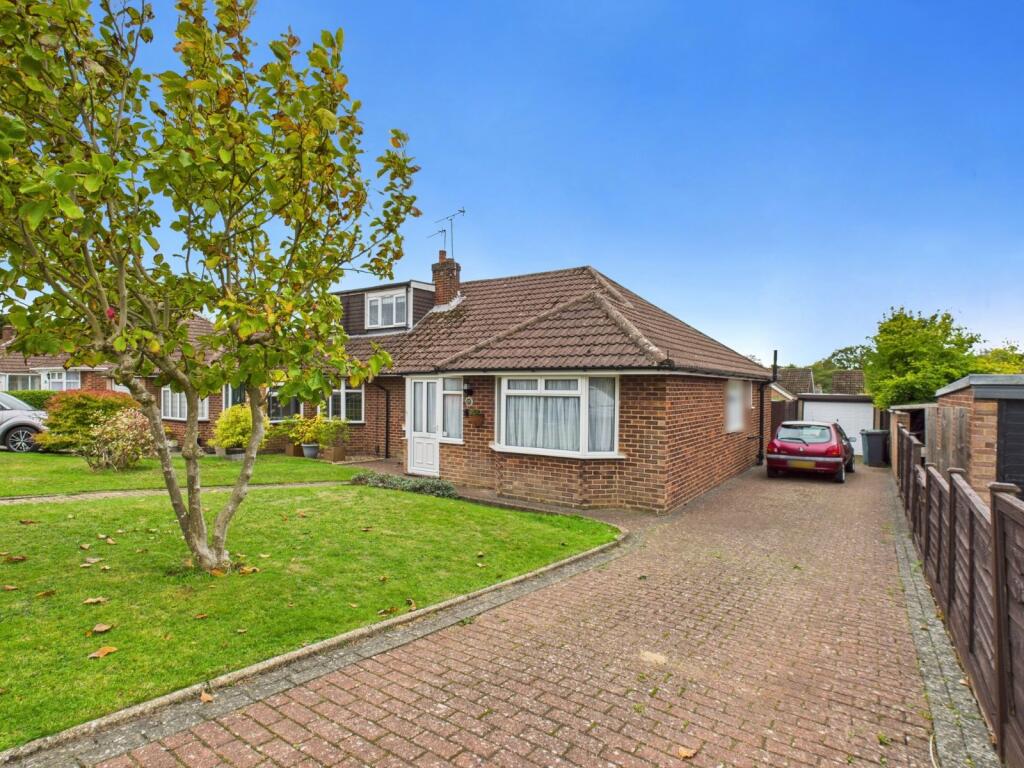 Main image of property: Elizabeth Avenue, Little Chalfont, Buckinghamshire, HP6