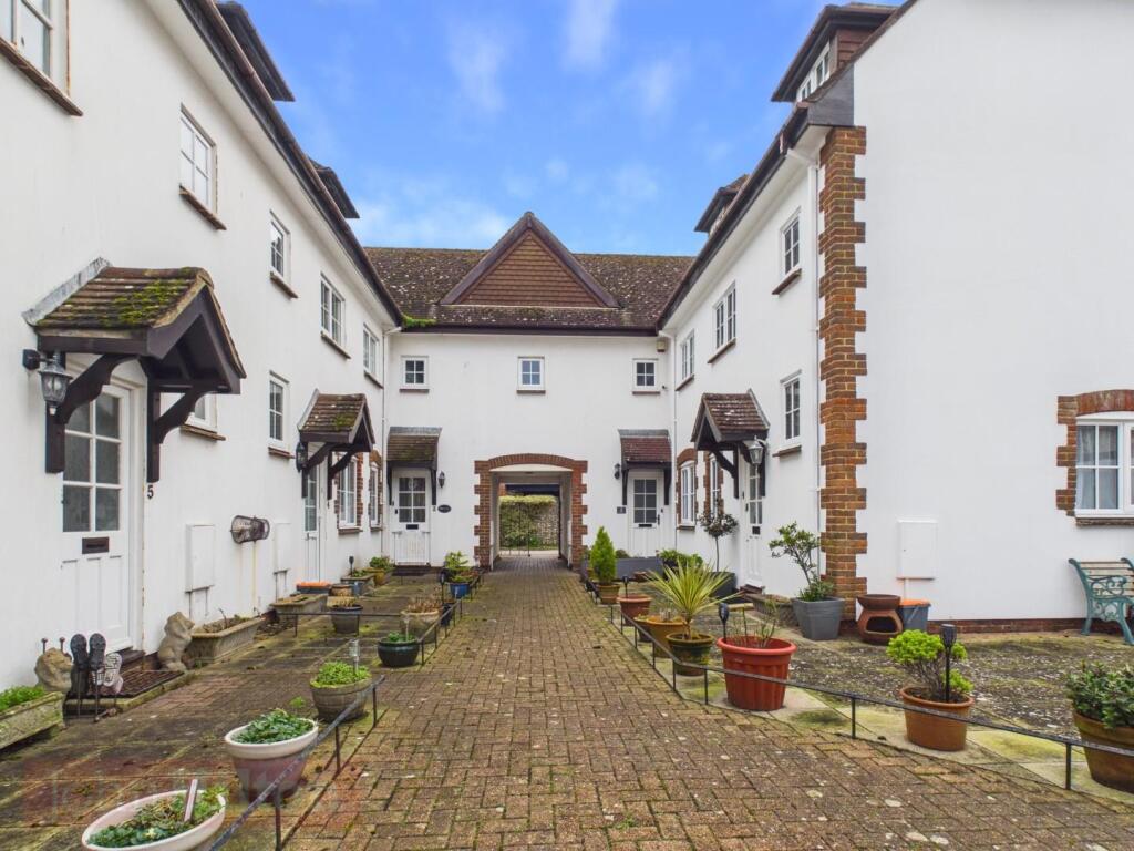 House in Brighton, Rottingdean - View 2