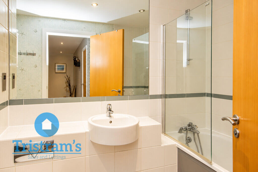 Apartment in Nottingham - View 5