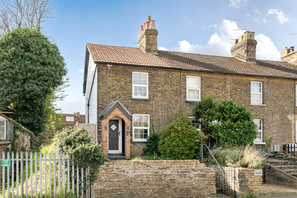 Main image of property: High Street, Snodland, Kent