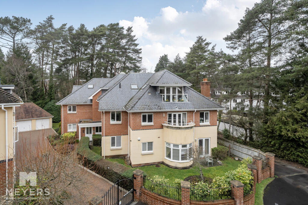 Main image of property: Aldridge Road, Ferndown, BH22 8