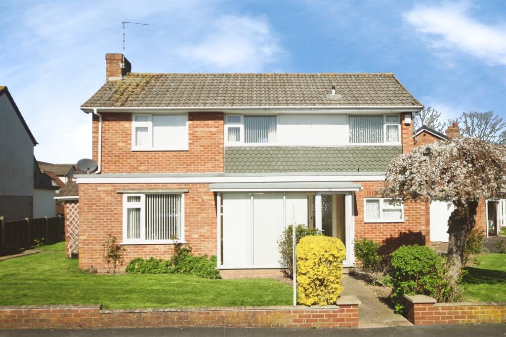 Main image of property: Lawn Meadow, Ruishton, Taunton