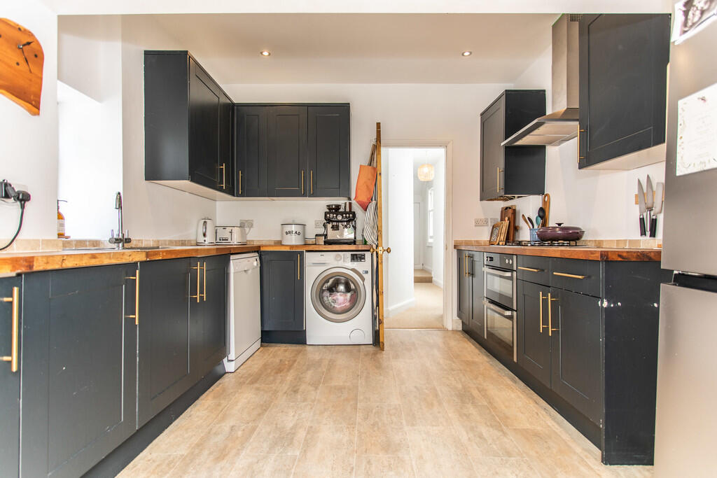 Apartment in Hove, Brighton and Hove - View 2