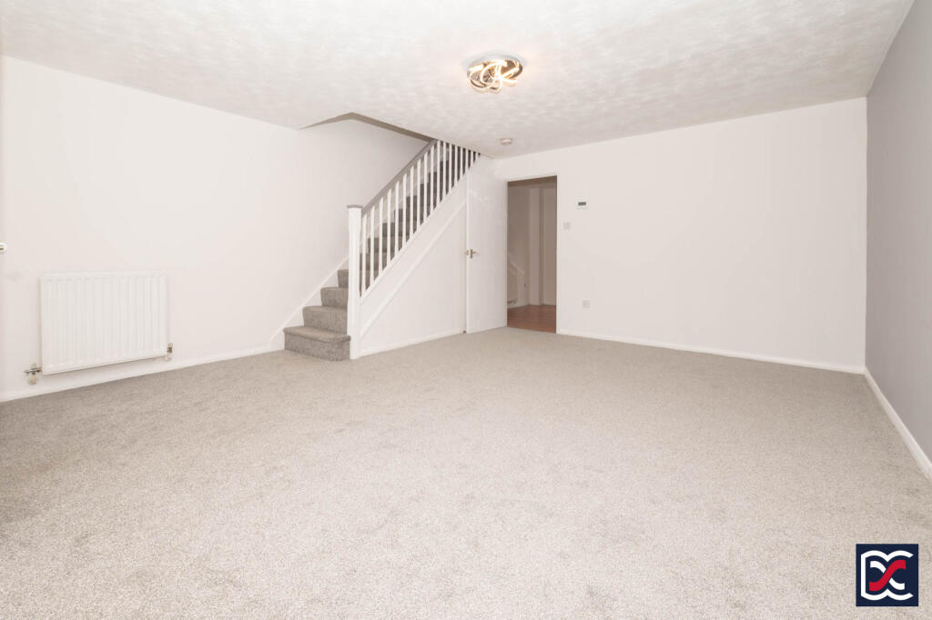 House in Wootton, Wootton Fields - View 5