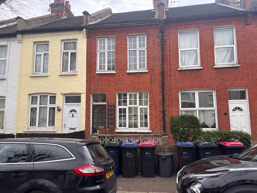 Main image of property: Avebury Road, Westcliff-on-Sea