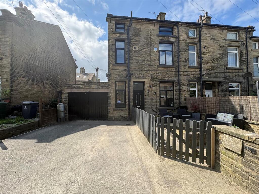 Main image of property: Cambridge Street, Queensbury BD13