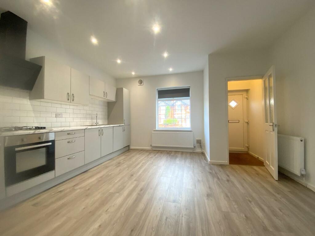 Apartment in Stockport - View 5