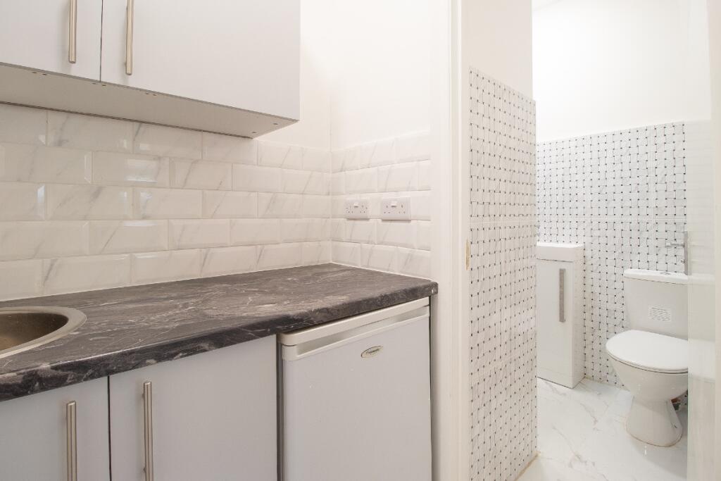 Studio flat for rent