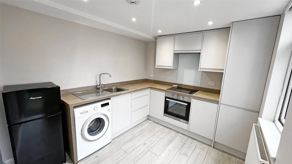 Apartment in Brighton - View 2
