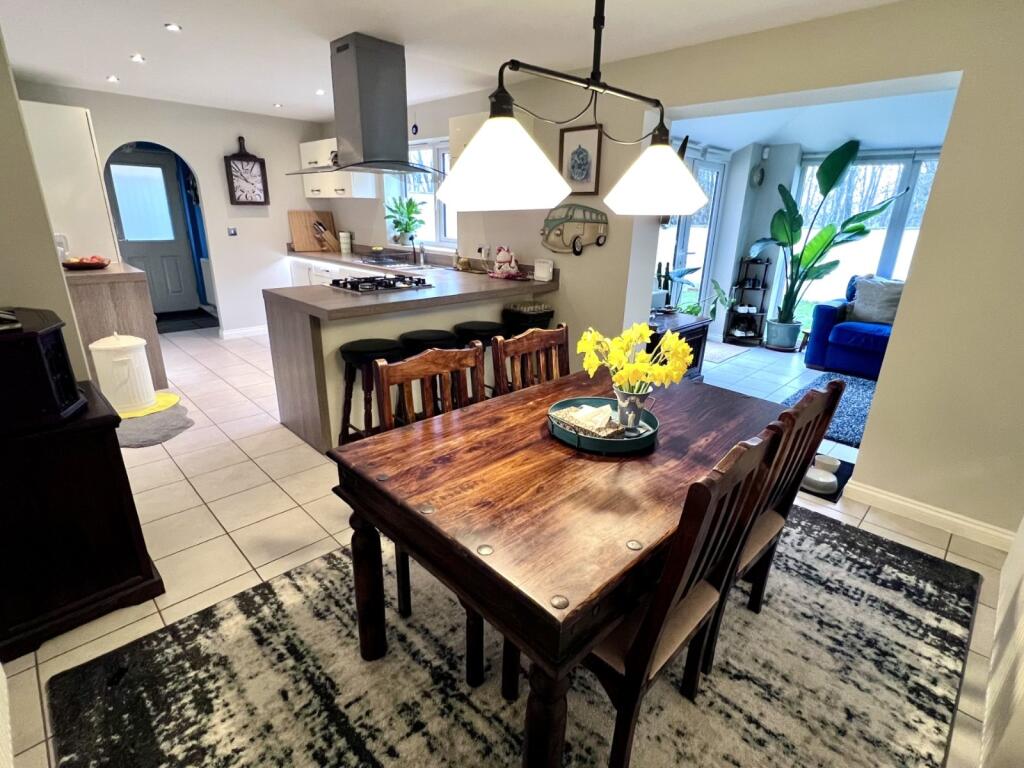 Hawthorne Grange, Pontefract, West Yorkshire, WF8 photo 4