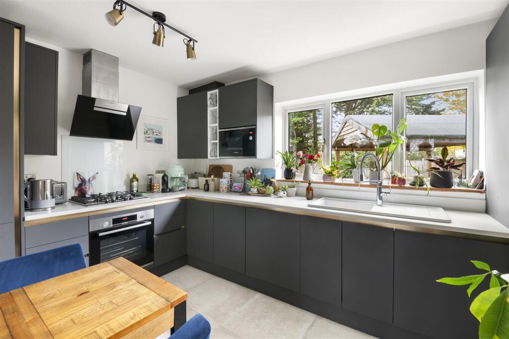 House in Southall - View 2