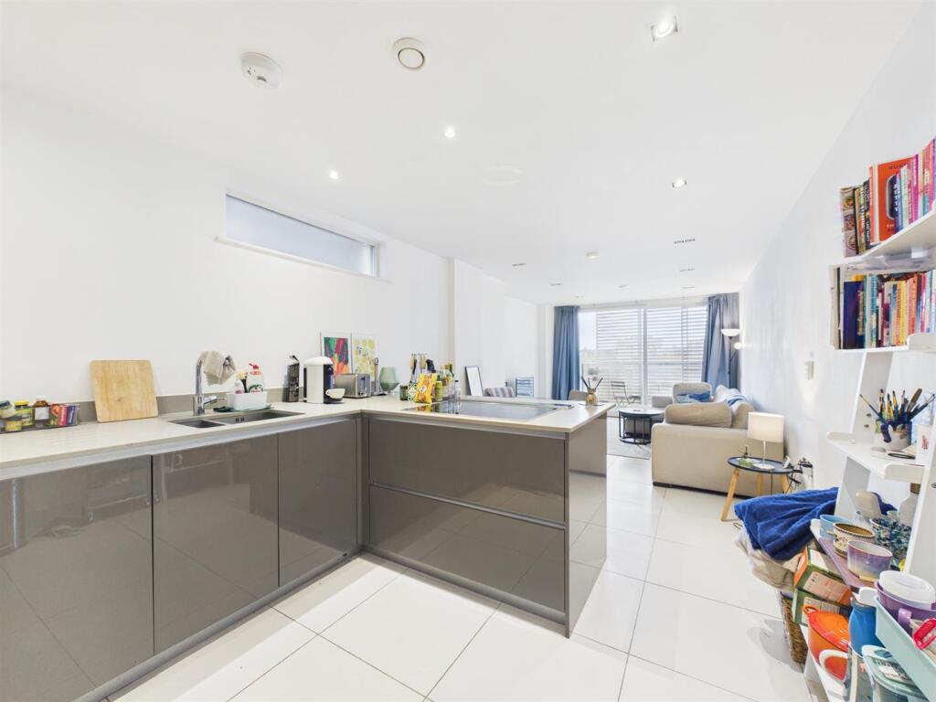 Apartment in London, Hoxton - View 3