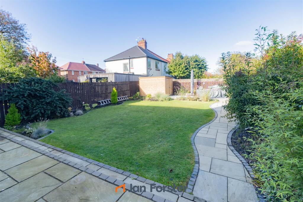 House in Newcastle upon Tyne - More