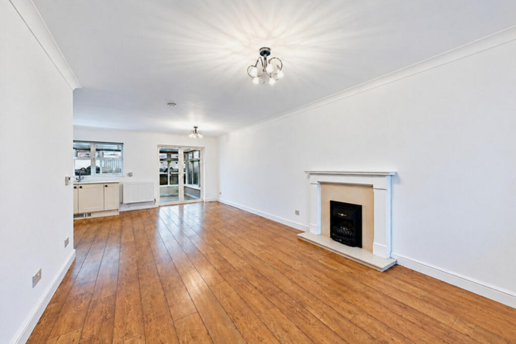 House in Sunderland - View 3