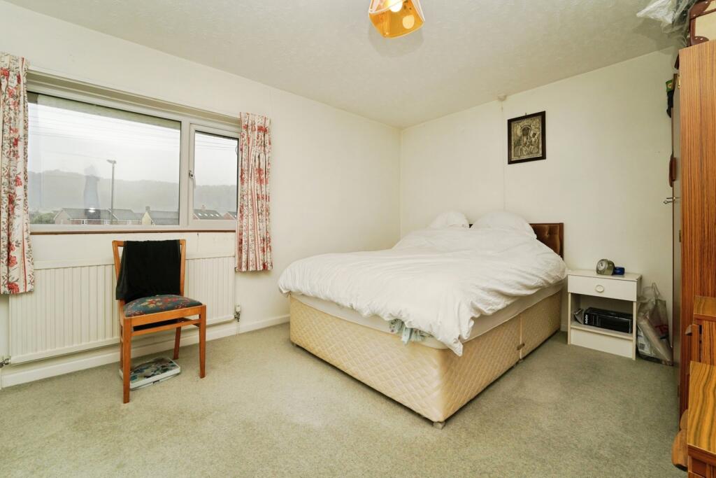 House in Stroud, Cam - View 5