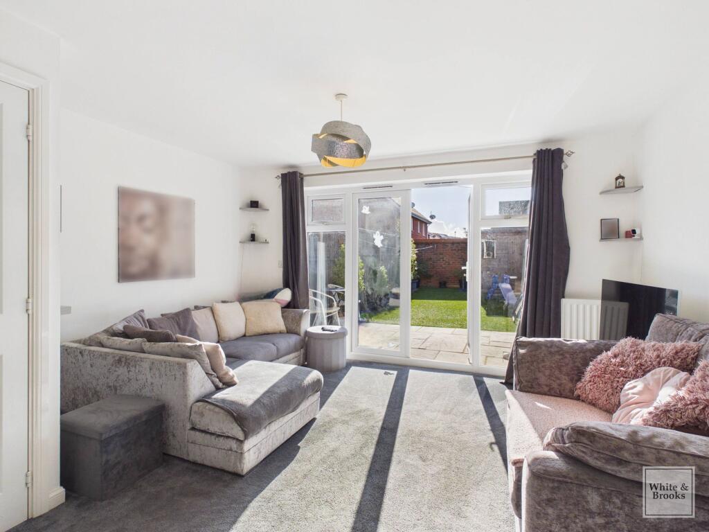 Meaden Way, Felpham, PO22 photo 2