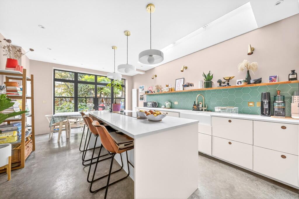 Main image of property: Graham Road, Turnpike Lane 