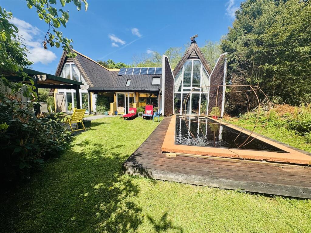 Main image of property: Capel Isaac, Llandeilo