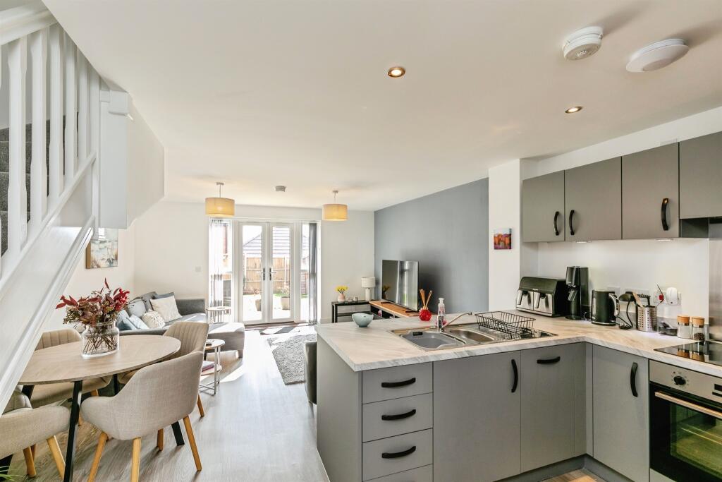 House in Bristol, North Somerset - View 2