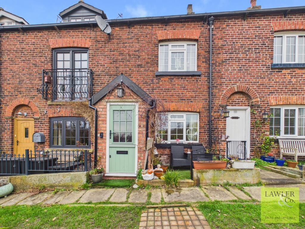 Main image of property: Daisy Bank, Hyde, Greater Manchester, SK14 5DP