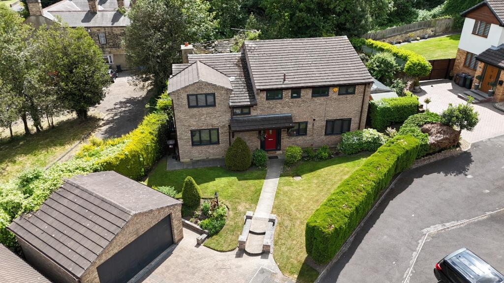 4-bed detached on The Larches, Swinton, Mexborough, S64, £500,000