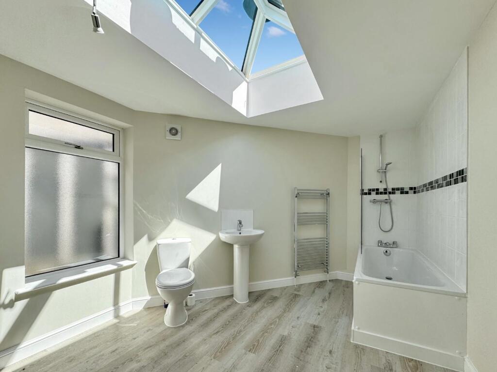 House in Tonbridge - View 4
