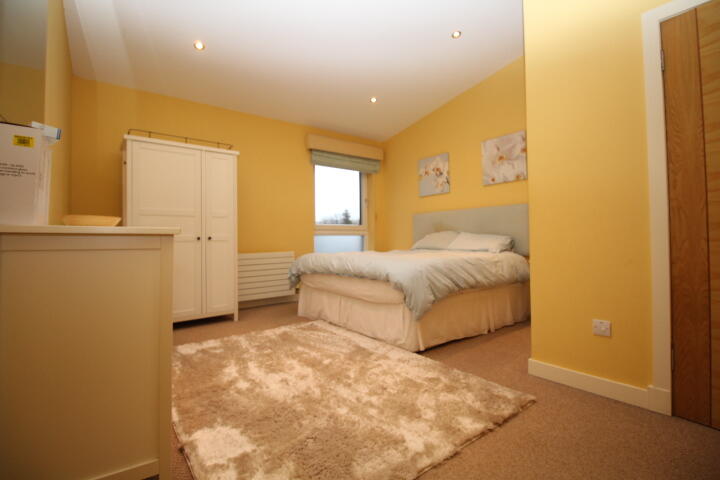 Apartment in Glasgow - View 5