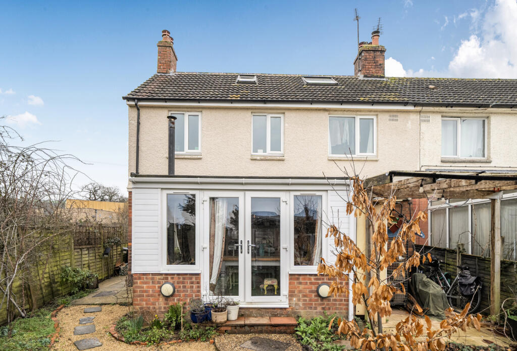 Main image of property: Kimmins Road, Stonehouse, Gloucestershire, GL10