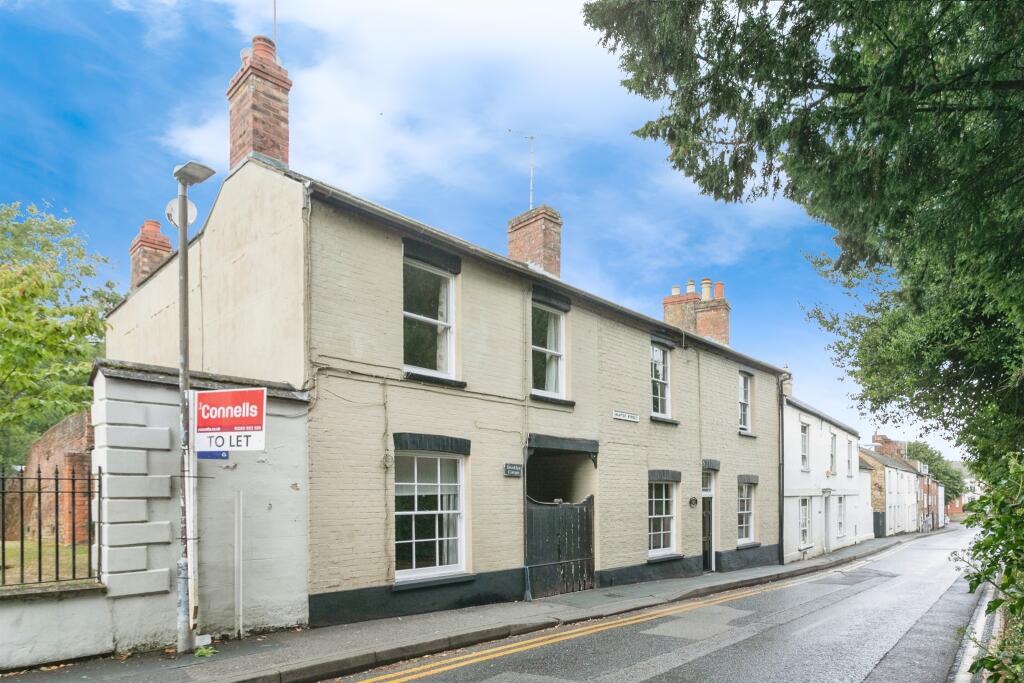 Main image of property: Hunter Street, Buckingham