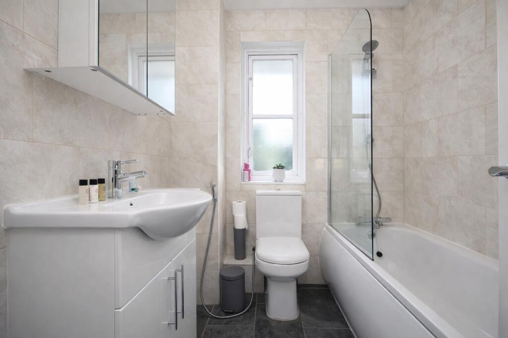2 bedroom house for rent