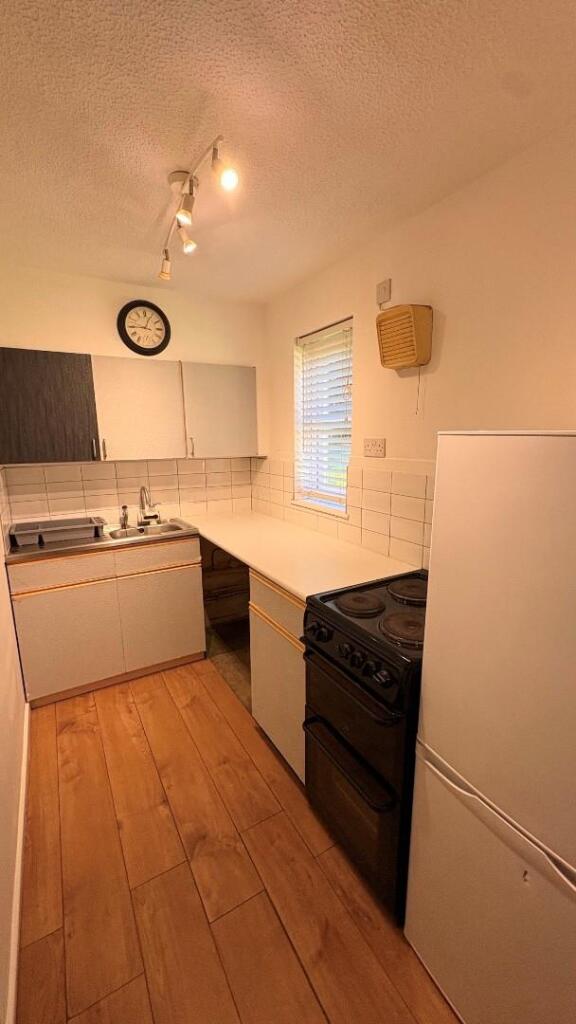 Tidbury Close, Redditch, B97 5LN photo 4