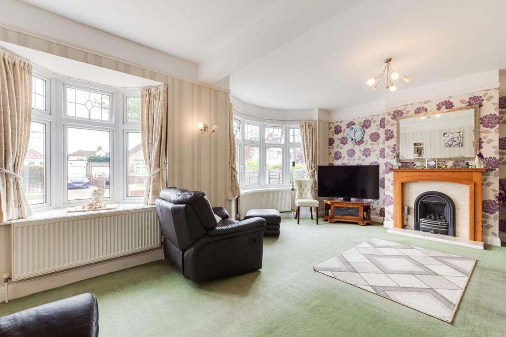 House in Sidcup, Halfway Street, Blackfen - View 2