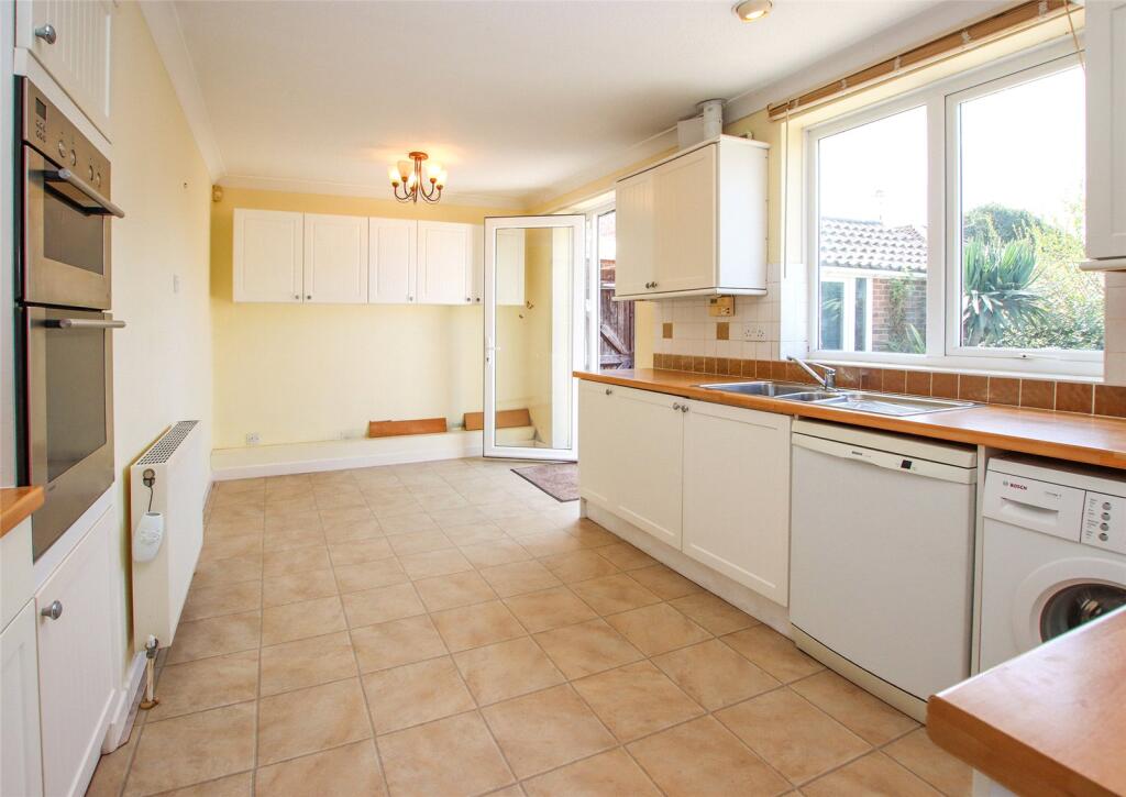 House in New Forest, Fox Pond, Lymington and Pennington - View 4
