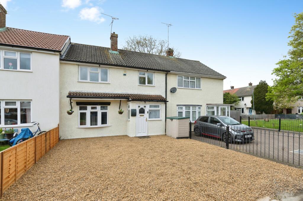 Main image of property: Bardfield, Basildon, SS16