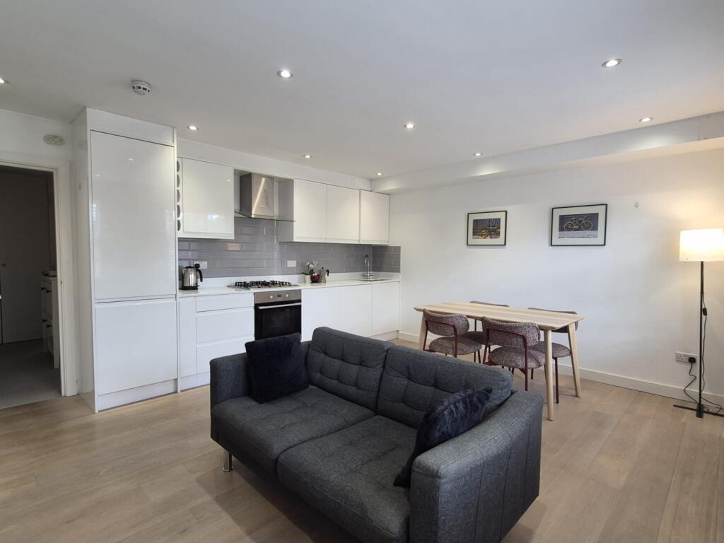 Main image of property: 309a Kennington Road Kennington SE11