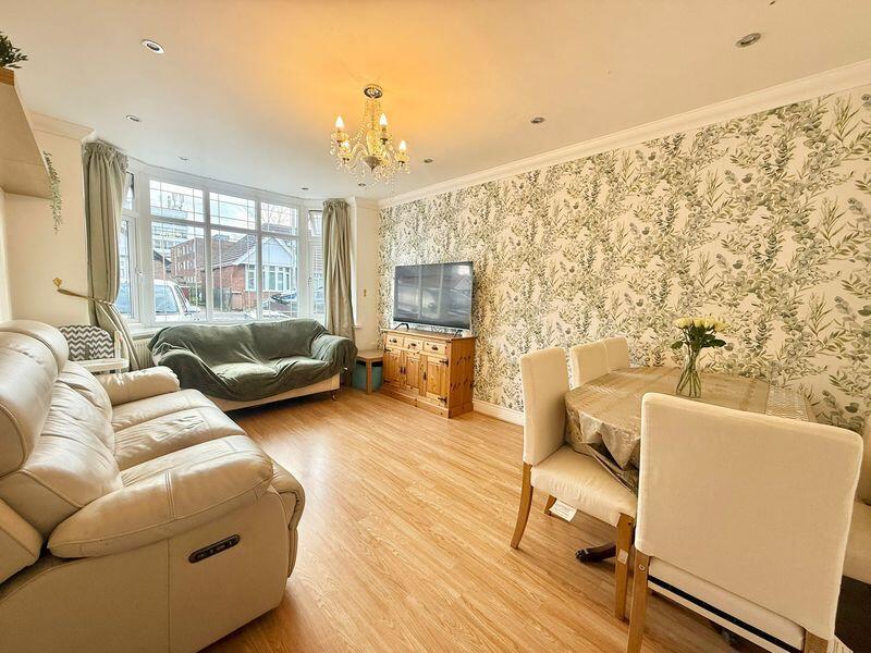 10, Calnwood Road photo 2