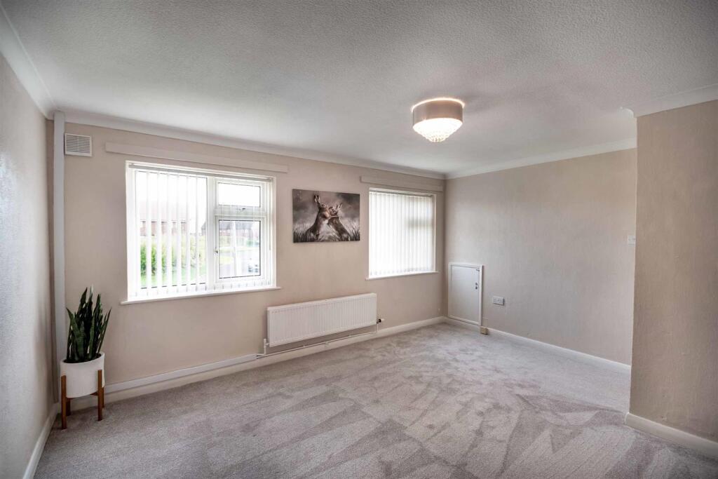 Apartment in Rotherham, Thurcroft - View 4