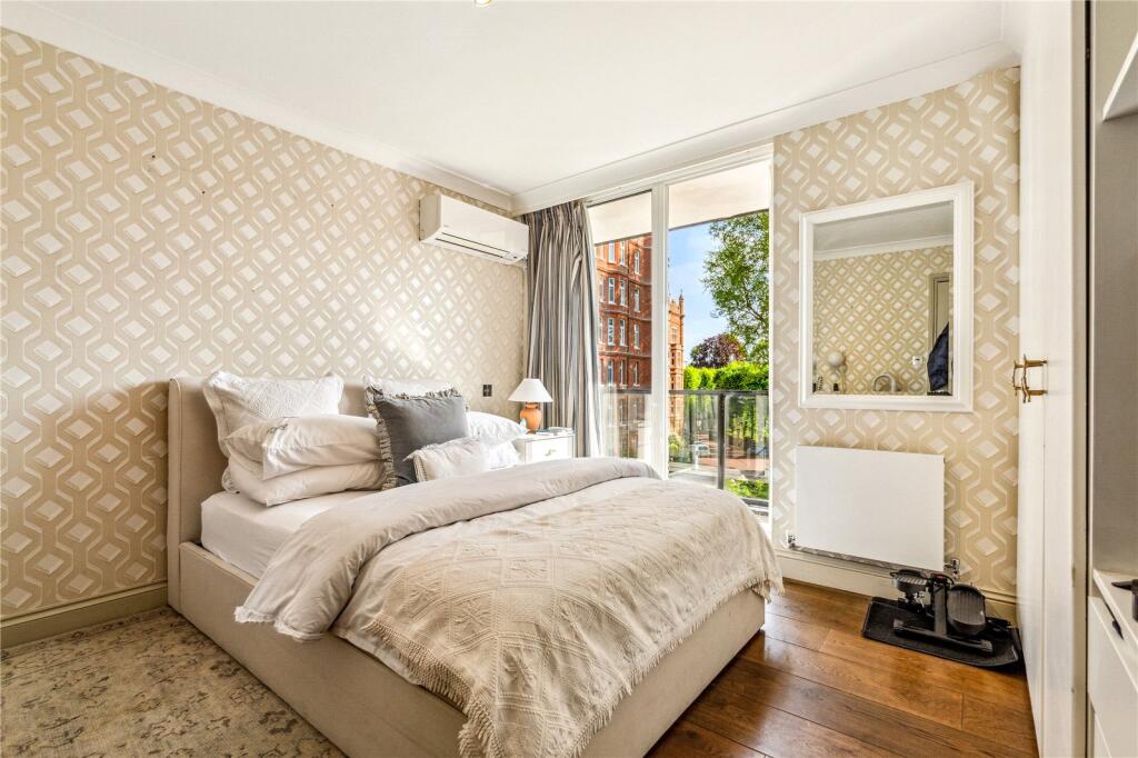 4 bedroom flat for rent