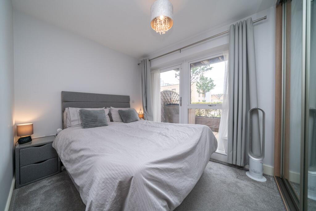 Apartment in Dacorum, Nash Mills - View 5